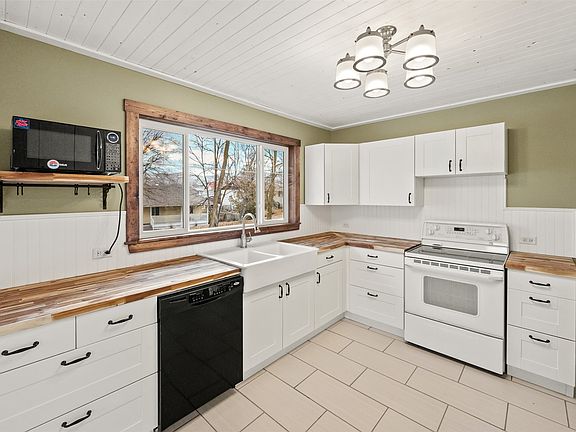 3rd image of 6470 Hollow St