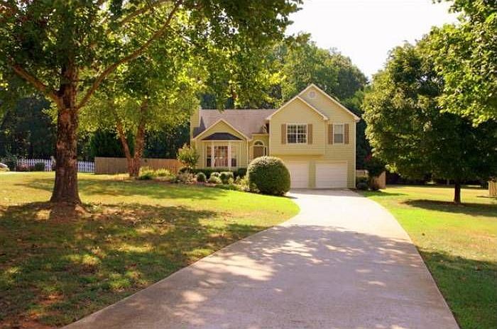 Long Drive Way
