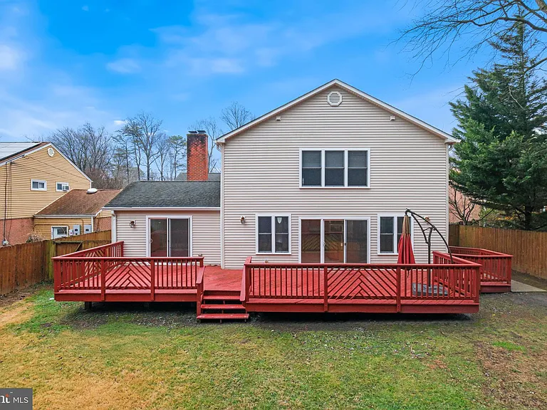 711 Lamberton Dr — Photo 55