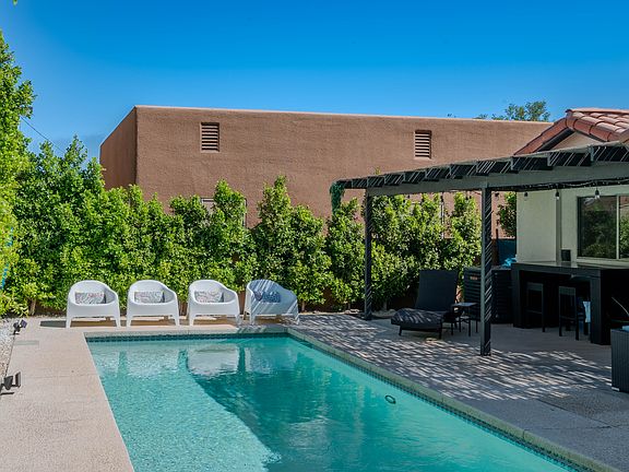 2nd image of 54645 Avenida Diaz