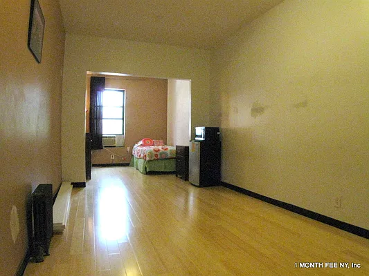 Rented by Uptown Property Group | media 11