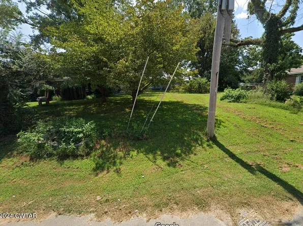 2418 Elliott St, Humboldt, TN 38343