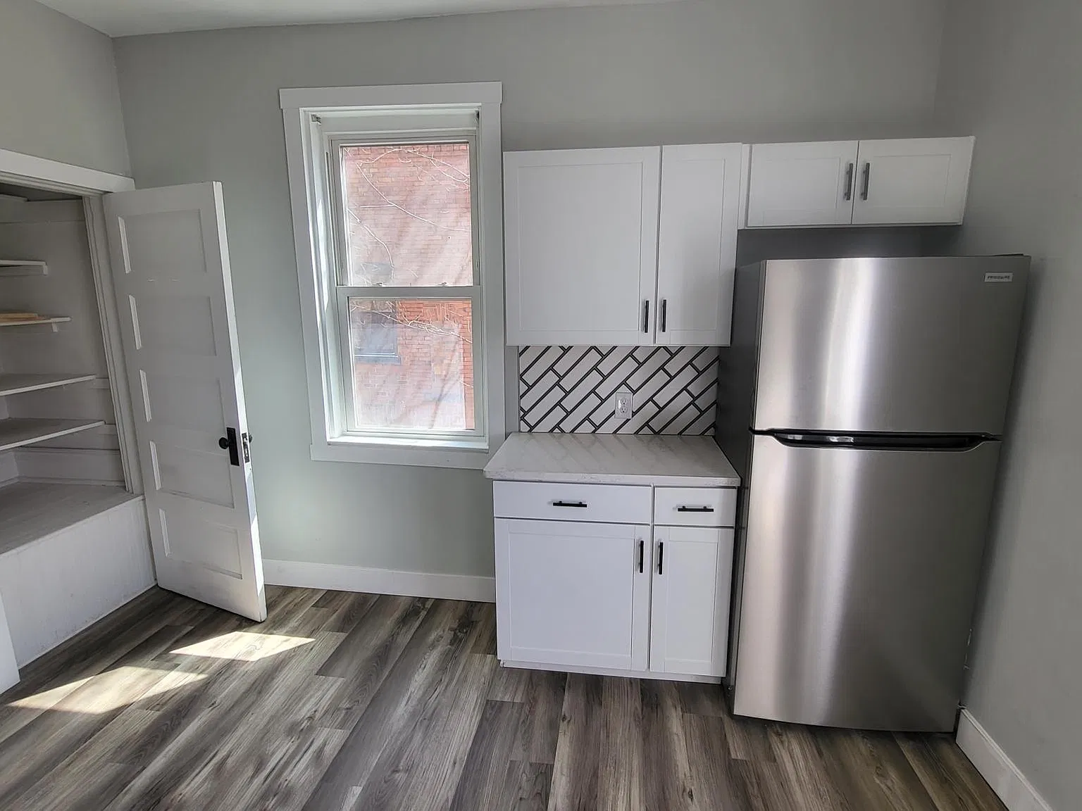 4 bed, $1,500 — Photo 3