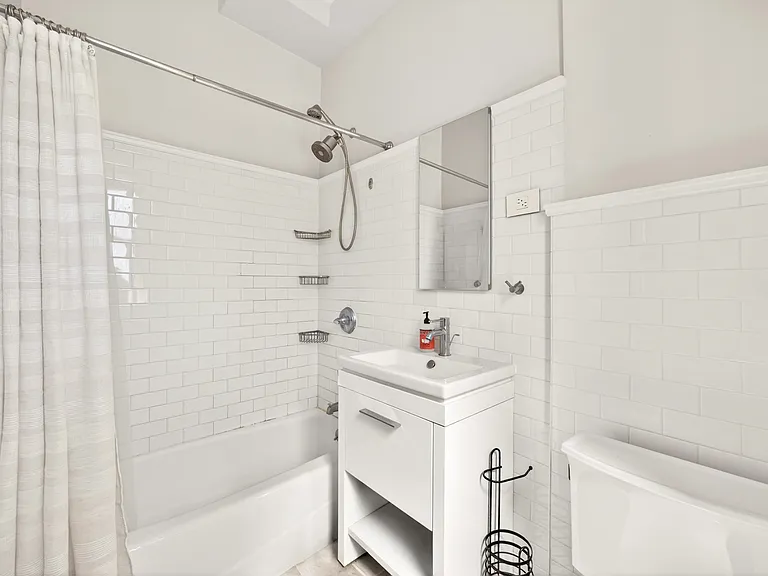 340 W 86th St #12F — Photo 7
