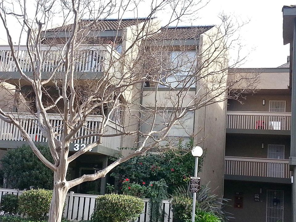 1st image of 324 Chestnut Hill Ct APT 37