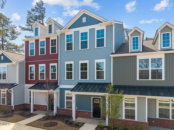 3rd image of 333 Parker St #18