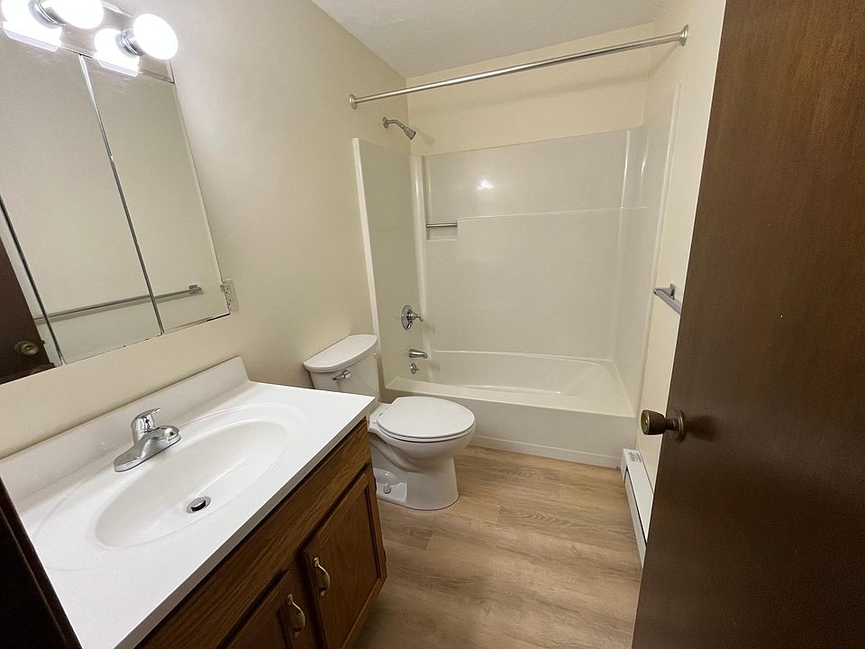 2nd image of 75 Parsons St APT S