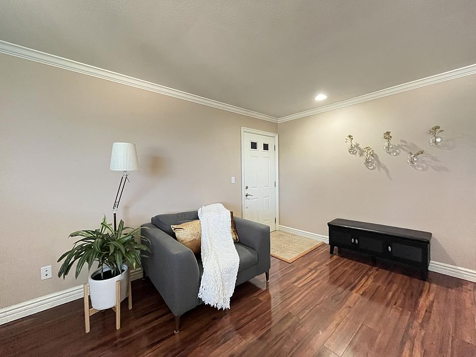 1st image of 2601 Cortez Dr Unit 5207