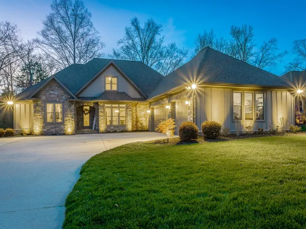 9313 Crystal Brook Dr, Apison, TN 37302