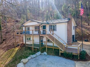 138 Croakin Frog Ln, Otto, NC 28763
