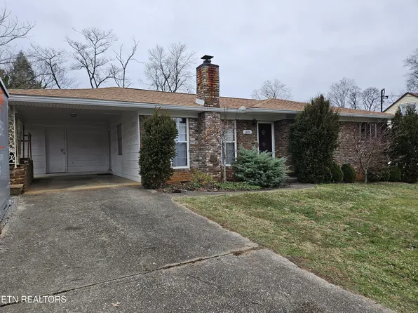1801 NE Charles Dr, Knoxville, TN 37918