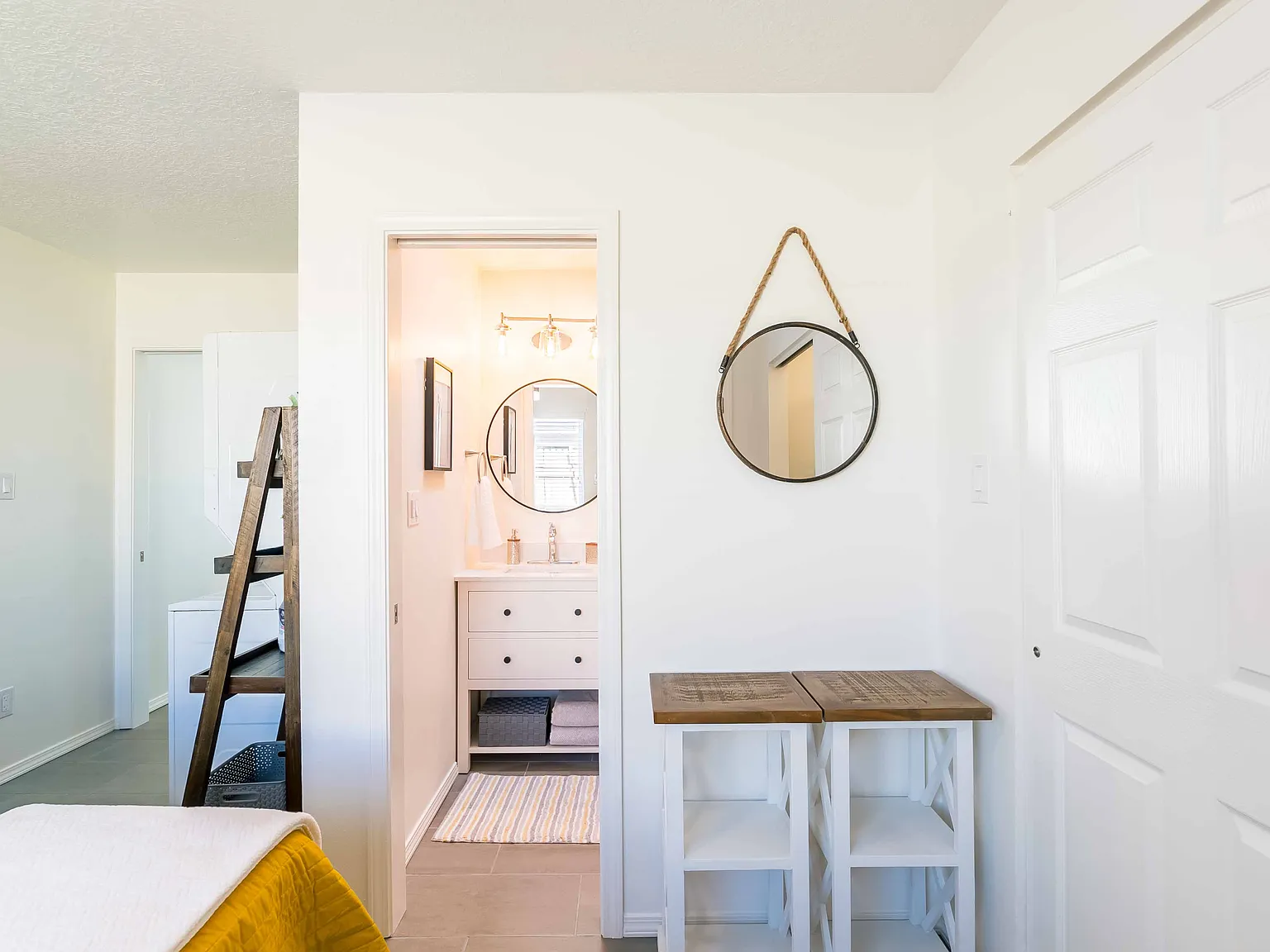 2 bed, 1000 sqft, $1,650 — Photo 3