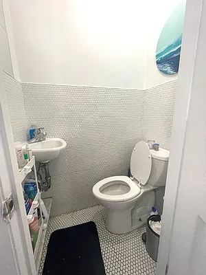 Rented by Building Equity Real Estate LLC | media 9