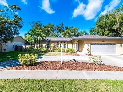 2170 Cork Oak St E, Sarasota, FL, 34232