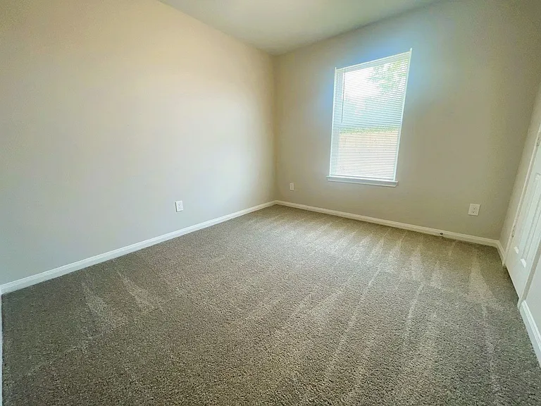 350 County Road 5105 — Photo 6