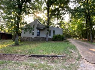 360 Greg St, Batesville, AR 72501