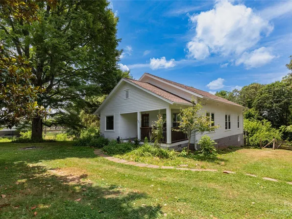 120 Woods Ammons Rd, Mars Hill, NC 28754