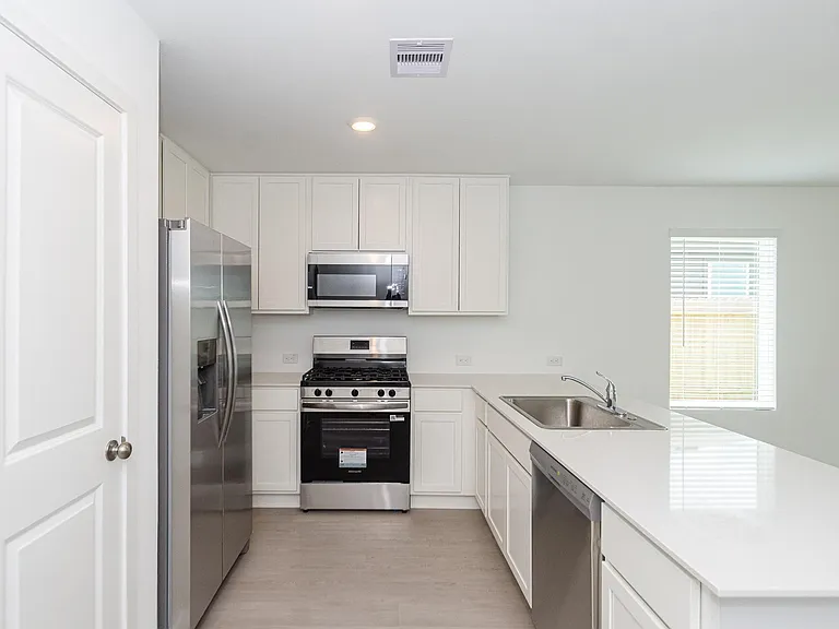 12819 Ivy Creek Ct — Photo 6