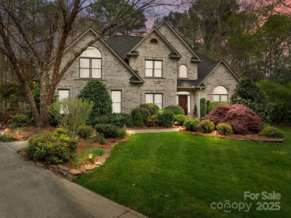 104 Chalfont Ct, Salisbury, NC 28147