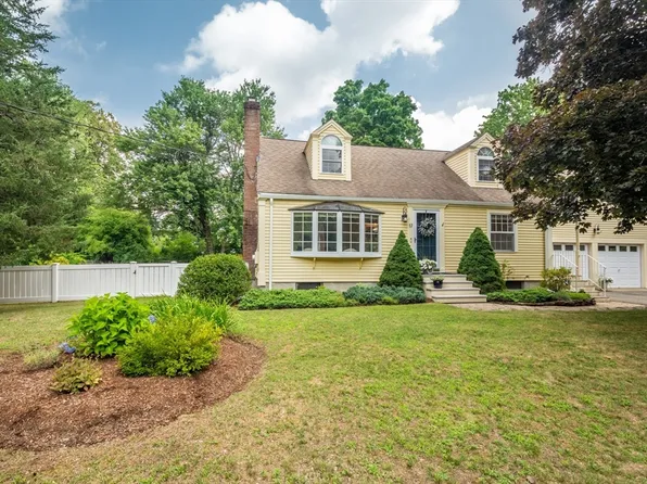 17 Nash Rd, Acton, MA 01720