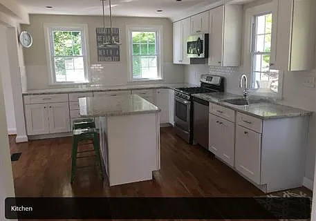 7916 Roldrew Ave — Photo 3