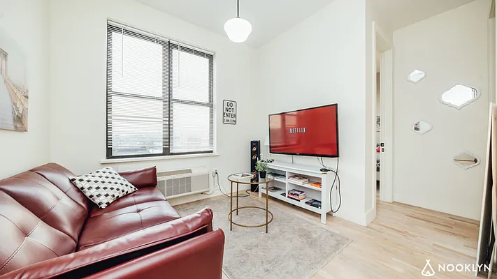 Rented by Nooklyn NYC LLC | media 22