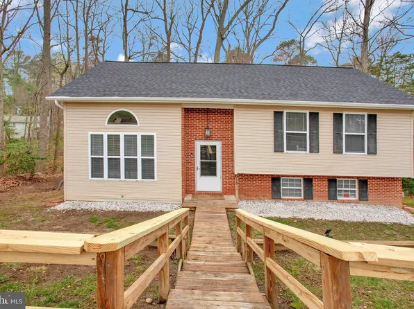 12031 Settlers Trl, Lusby, MD 20657