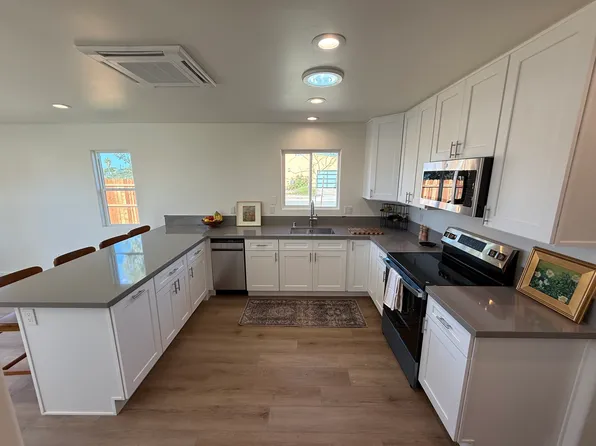 (undisclosed Address), San Diego, CA 92117