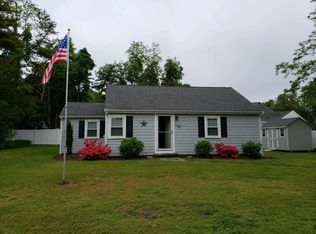 12 River Rd, Pocasset, MA 02559