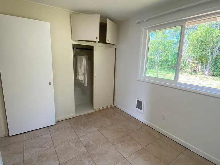 2005 NW Garfield Ave #2015 — Photo 8