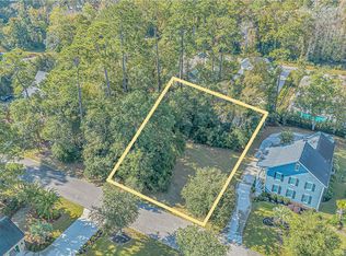 37 Winnowing Way, Pawleys Island, SC 29585