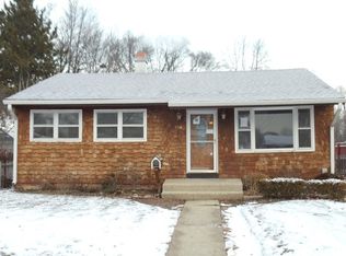 1716 11th St, Waukegan, IL 60085