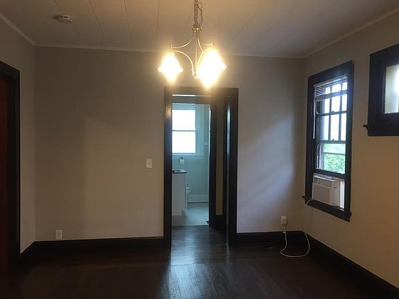 3rd image of 1824 Tilden Ave