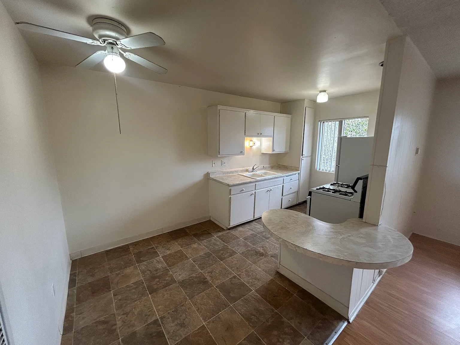 1 bed, 550 sqft, $1,500 — Photo 2