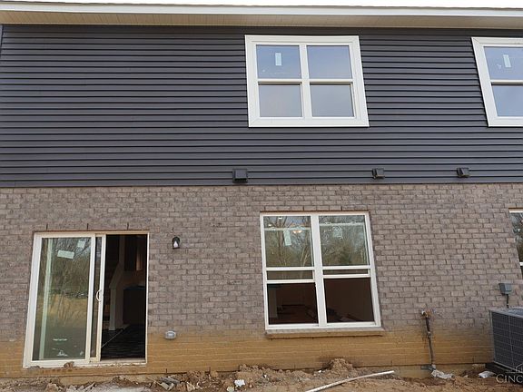 3rd image of 7231 Grandway Dr #5