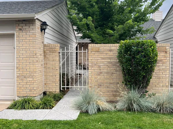 7244 S Vine Ct, Centennial, CO 80122