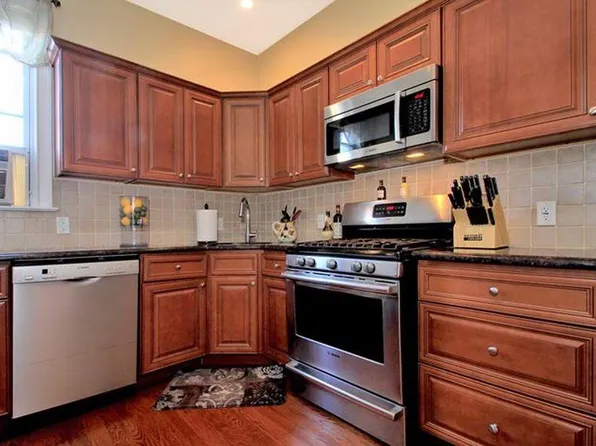 403 Adams St APT 4, Hoboken, NJ 07030