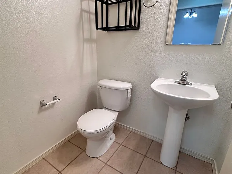 7419 Desert Eagle Rd NE — Photo 19