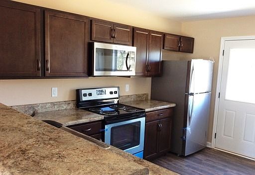 3rd image of 391 McGee Ct APT 1