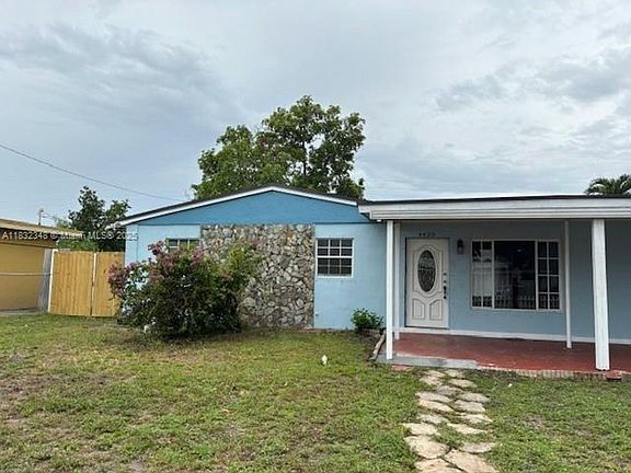 3rd image of 4430 NW 172nd Dr