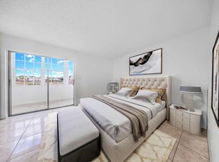 9101 Sunrise Lakes Blvd APT 216, Fort Lauderdale, FL 33322