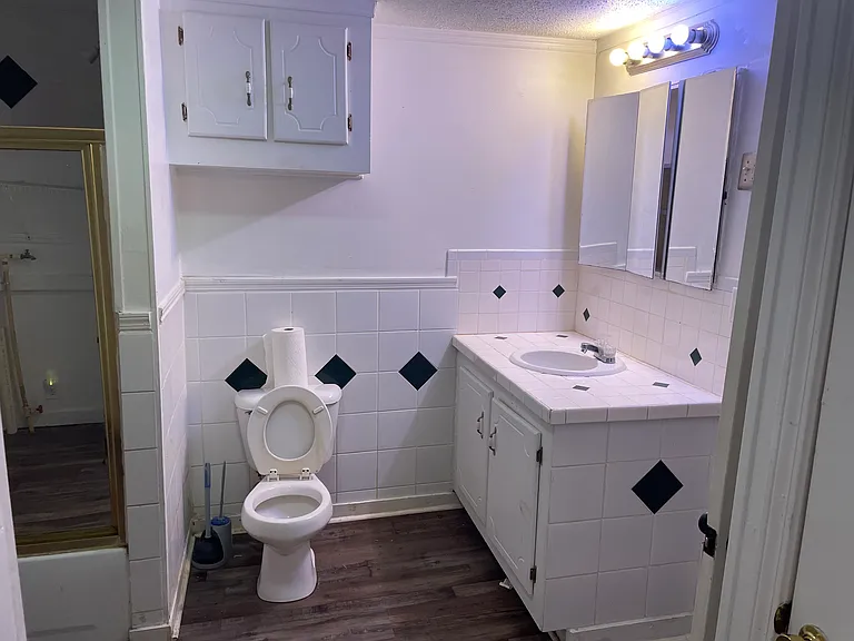 603 Moates St — Photo 3