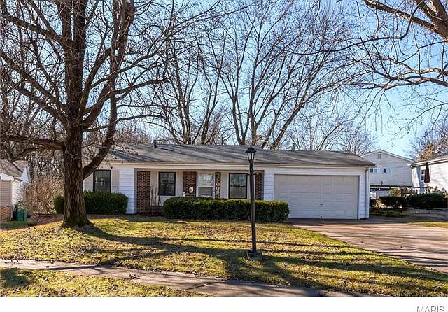 1st image of 1008 Foxlair Ct