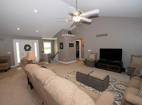 4th image of 59627 Walton Dr
