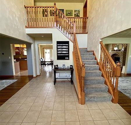 2nd image of 9066 Abbey Ln