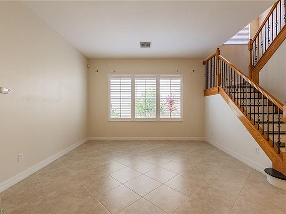 5th image of 11149 Sparkleberry Dr