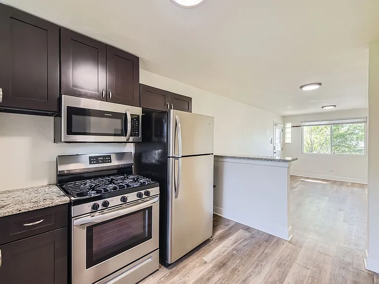 3221 E 33rd Ave — Photo 6