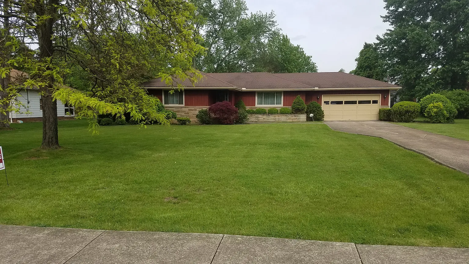 2877 S State Ave photo 1