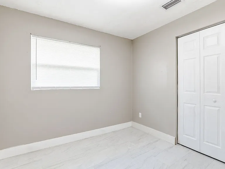 919 Fern Ave — Photo 10