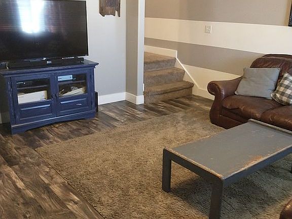 2nd image of 608 S Lakeside Dr